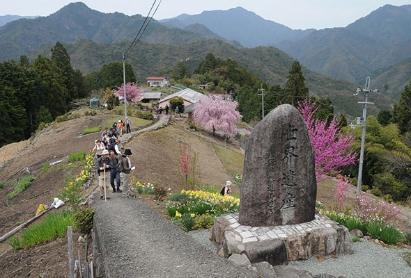 写真：「天空の郷」 果無集落