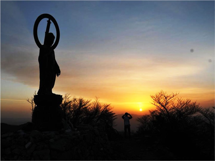 写真：釈迦ケ岳